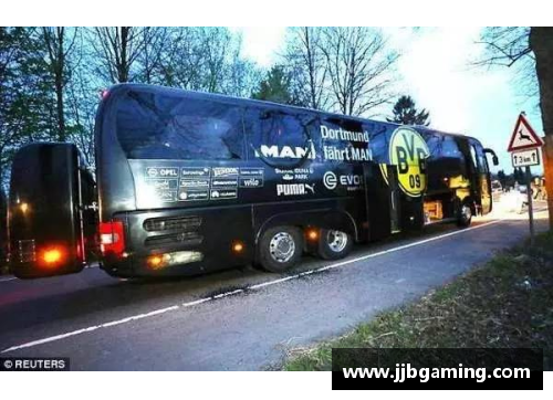 球员大巴：足坛胜败间的行进舞台