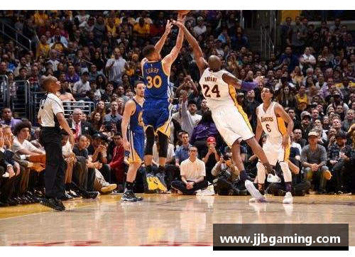 新赛季开幕战勇士队战胜湖人队 库里展现神奇表现